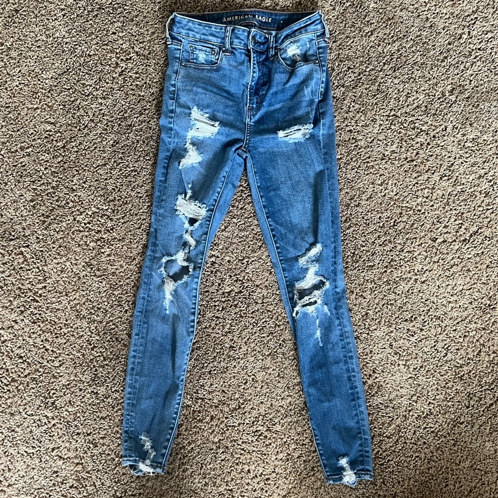 High Wasted Ripped American Eagle Skinny Jeans